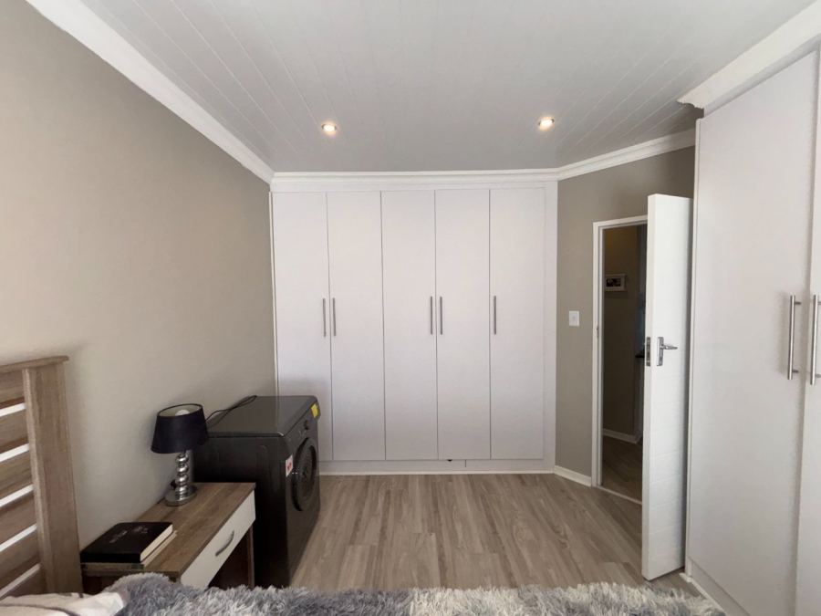 2 Bedroom Property for Sale in Pellissier Free State